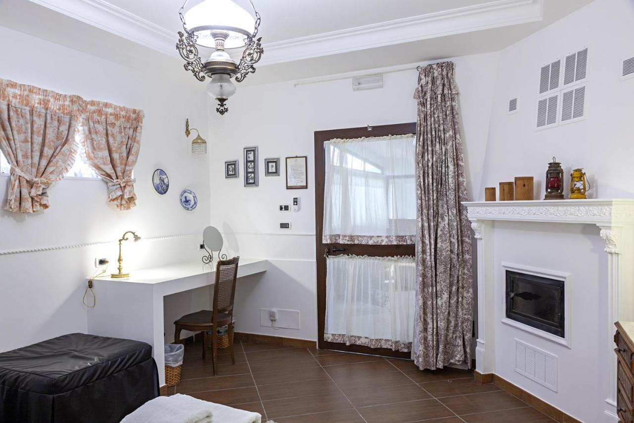 B&B Barletta Acasamia Con Parcheggio Privato 외부 사진